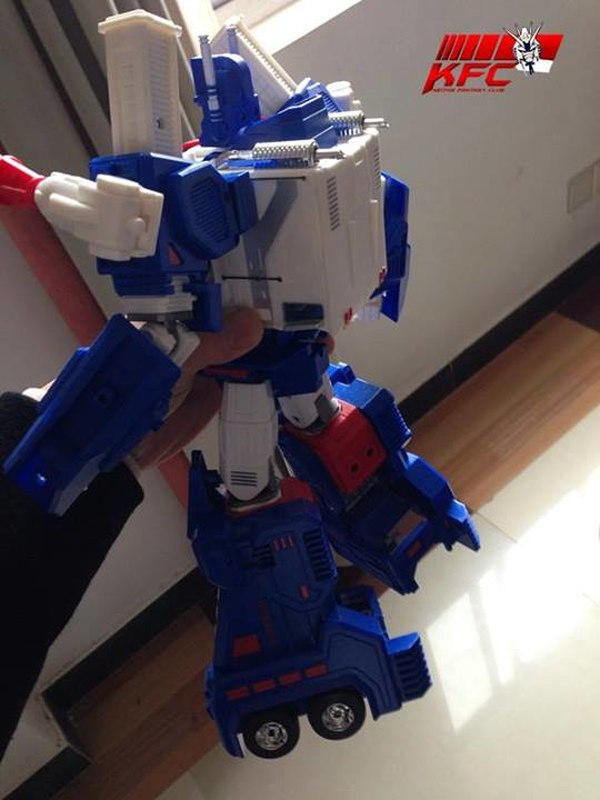 New Images KFC  EAVI METAL Phase Three A  Citizen Stack! Not MP Ultra Magnus Figure  (3 of 6)